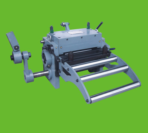 高速滚轮送料机